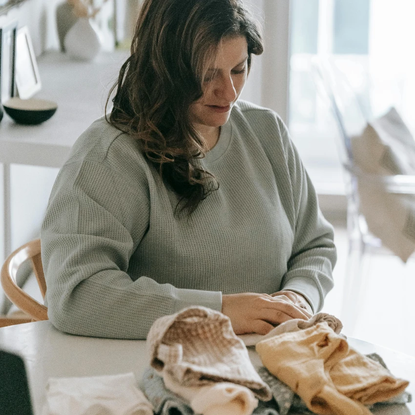 कपडे धुणारी महिला