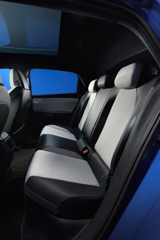 2026 फोक्सवॅगन आयडी. पोलो इलेक्ट्रिक हॅचबॅक 5