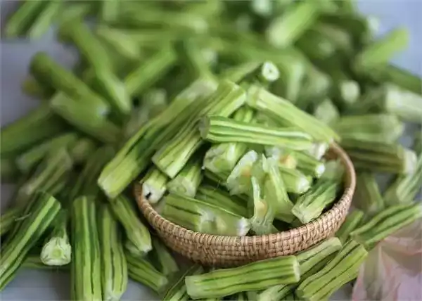 ढोलकीच्या पानांचे आश्चर्यकारक आरोग्य फायदे