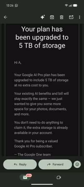 प्रत्येक Google खाते ड्राइव्ह, फोटो आणि Gmail वर 15GB विनामूल्य शेअर्ड स्टोरेजसह येत असताना, ते मीडिया आणि फायलींनी त्वरीत भरते. (एक्सप्रेस इमेज)