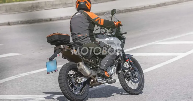 ktm-490-adv-rear ktm-490-adv-rear