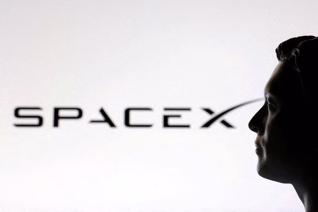 SpaceX नेहमीच्या सहा महिन्यांच्या लॉक-अपपूर्वी लवकर शेअर पुनर्विक्रीला अनुमती देईल