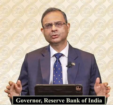 क्रूड $100 च्या पुढे गेल्याने इराण युद्धामुळे भारतात इंधनाच्या दरात वाढ होऊ शकते: RBI गव्हर्नरचा इशारा