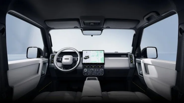 iCar-v23-इंटिरिअर