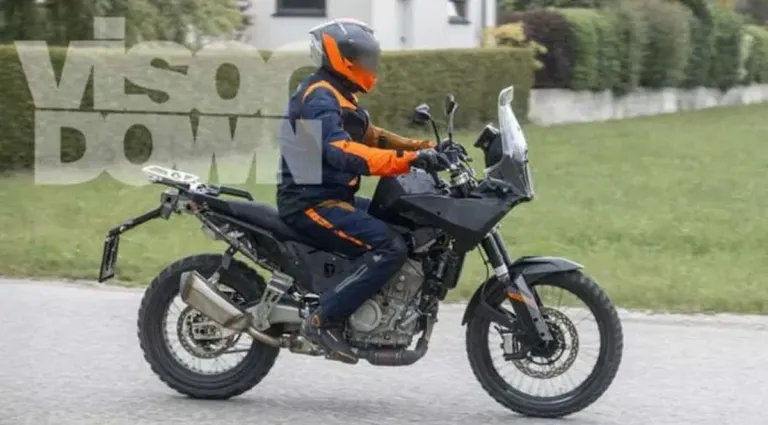 ktm adv 490