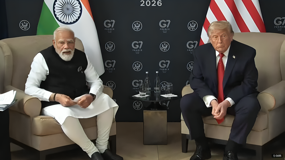 G7 शिखर परिषदेत मोदी-ट्रम्प भेट (1)