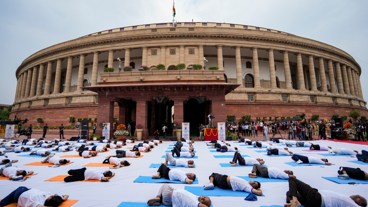 मुस्कान दीक्षित - १२ वा आंतरराष्ट्रीय योग दिन अमृत विचार