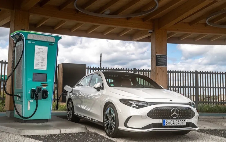 mercedes benz cla इलेक्ट्रिक सेडान 800v चार्जिंग