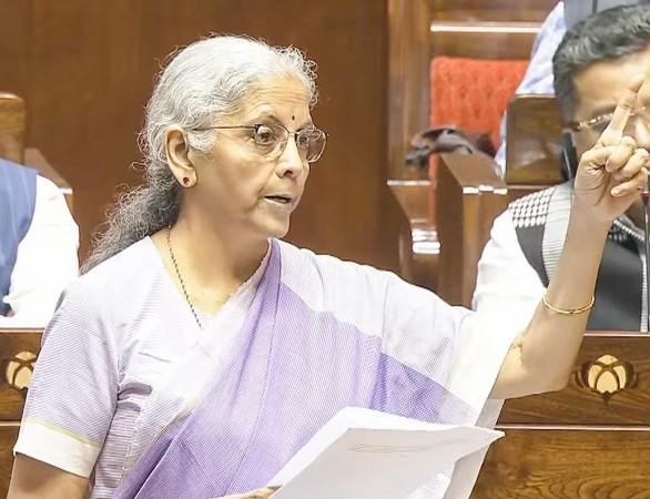 UPI व्यवहारांवर कोणतेही शुल्क नाही, सीतारामन यांचे स्पष्टीकरण; सरकार 17-18 ऑगस्ट रोजी PSB संगम आयोजित करणार आहे