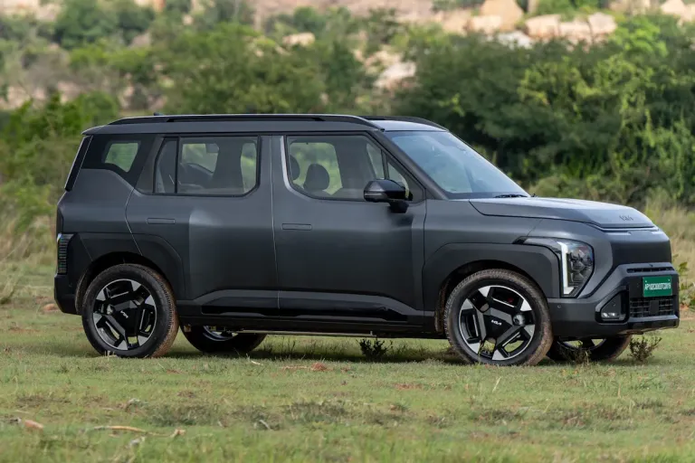 2026 kia syros ev xline profile.jpg
