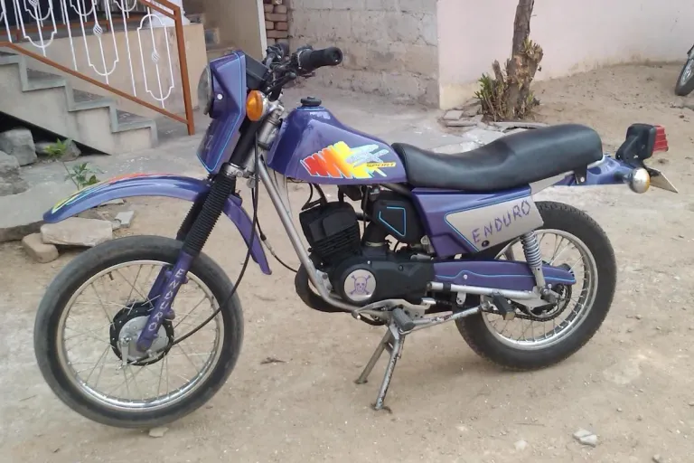 बजाज एसएक्स enduro.jpg बजाज एसएक्स enduro.jpg