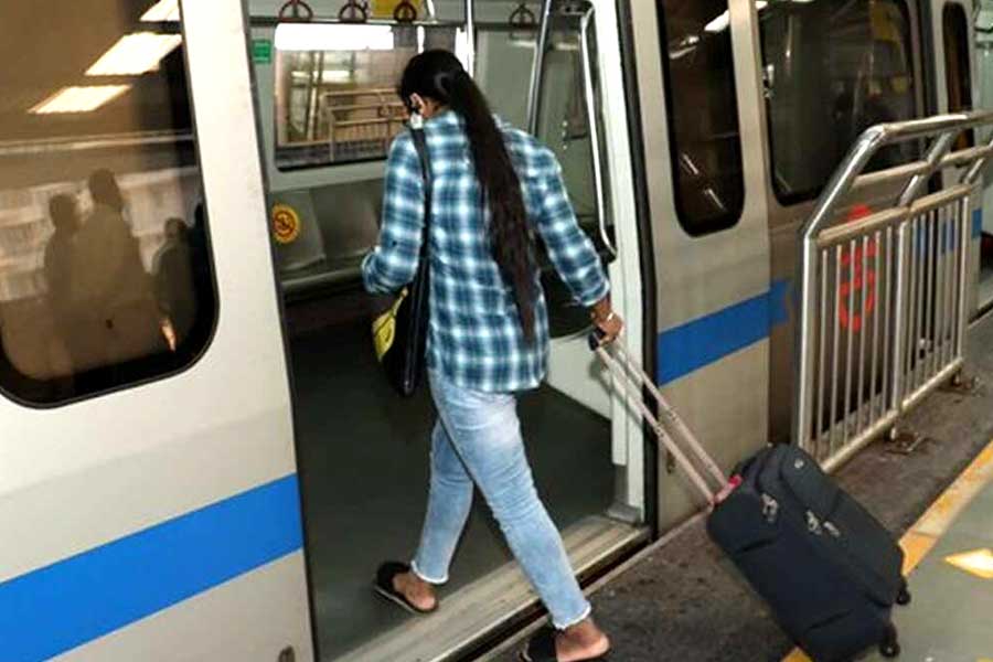कोलकाता मेट्रोचे सामान नियम तपासा