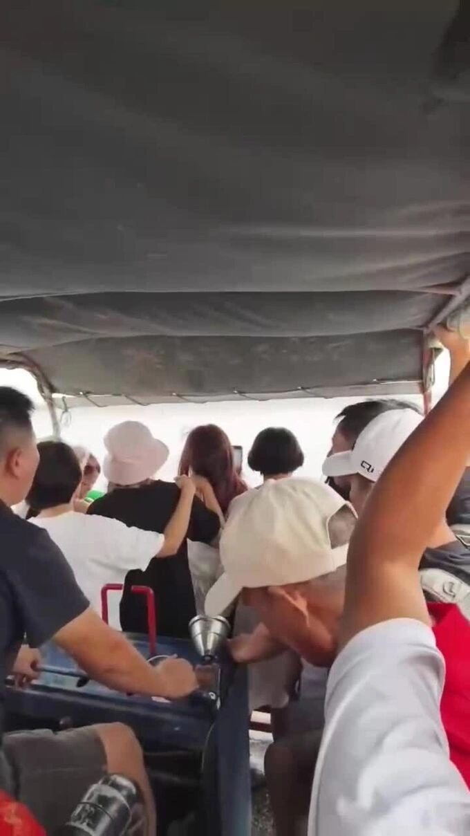 वीकेंडला हजारो लोक 'इन्फिनिटी सी' वर आले होते