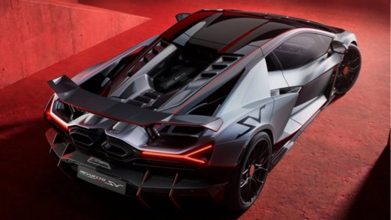 Lamborghini Revuelto SV 2 लॅम्बोर्गिनी