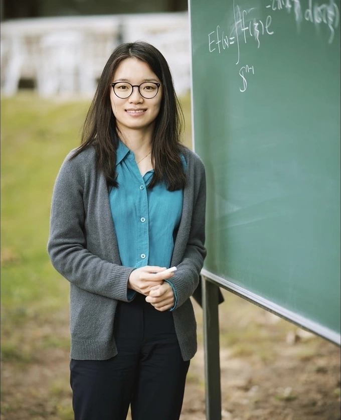 चीनी गणितज्ञ हाँग वांग. Xiaohongshu मधील फोटो