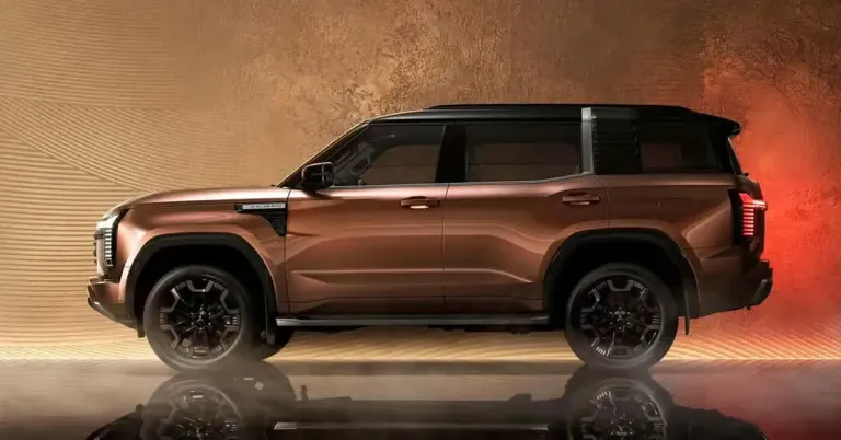 नवीन मित्सुबिशी पाजेरो साइड