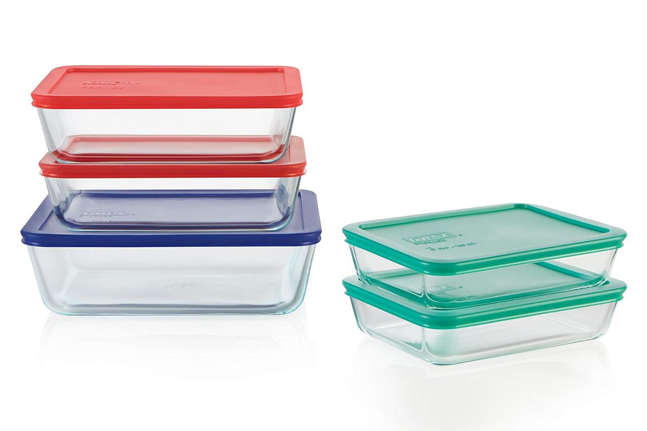 Pyrex फक्त 5-पॅक मिश्र आकाराच्या ग्लास फूड स्टोरेज सेट स्टोअर करा क्रेडिट: ऍमेझॉन