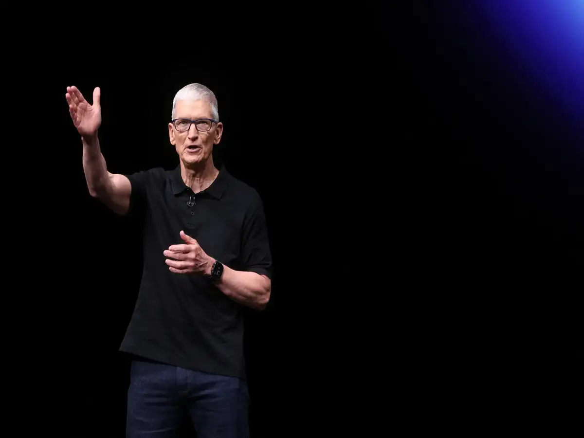 Apple ने 2025 नोकऱ्या काढून टाकल्या: Apple layoff: iPhone निर्मात्याने नोकरी कपातीची घोषणा केली परंतु काढून टाकलेल्या कर्मचाऱ्यांना संधी दिली. मोठ्या हालचाली मागे कारण तपासा - इकॉनॉमिक टाइम्स