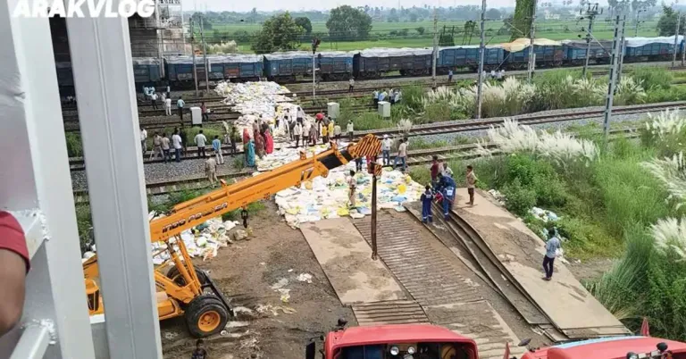 रोड-मेकिंग फॉर-308-चाकी-ट्रक रोड-मेकिंग फॉर-308-चाकी-ट्रक