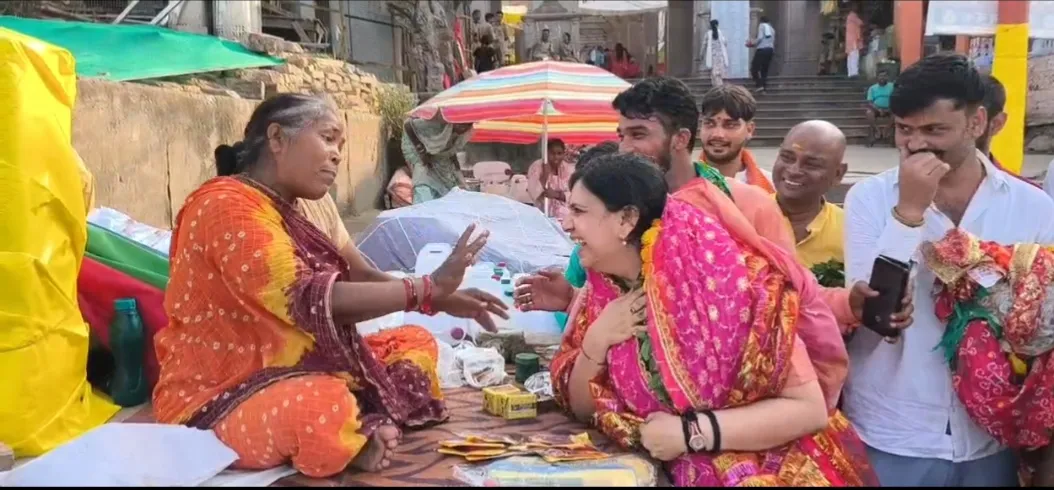 माजी IAS दिव्या मित्तल यांनी विंध्याचल धाम येथे दर्शन आणि पूजा केली, मिर्झापूरशी आत्म्याचे नाते सांगितले.
