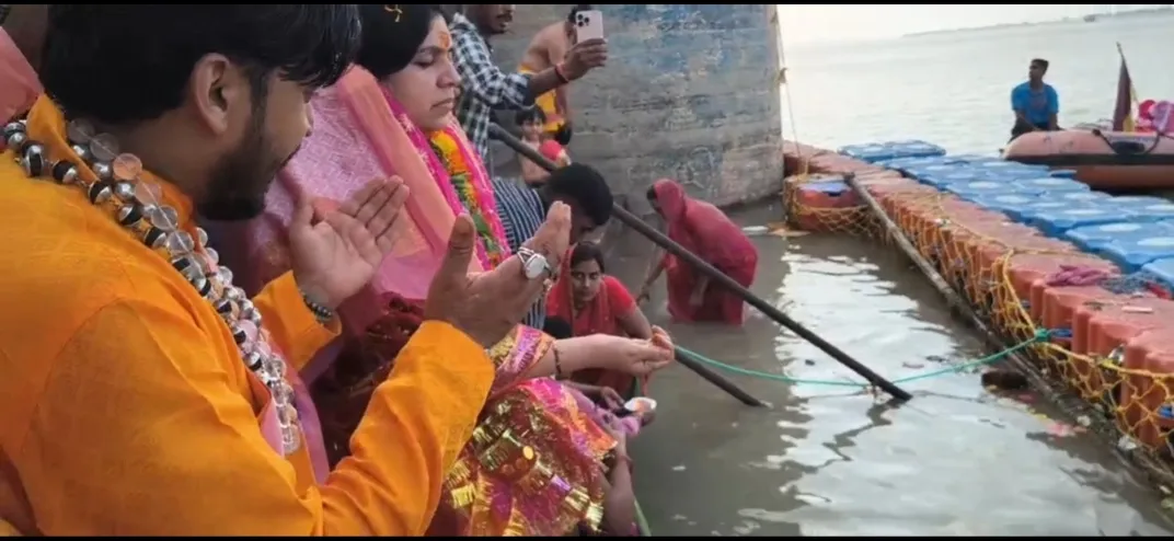 माजी IAS दिव्या मित्तल यांनी विंध्याचल धाम येथे दर्शन आणि पूजा केली, मिर्झापूरशी आत्म्याचे नाते सांगितले.