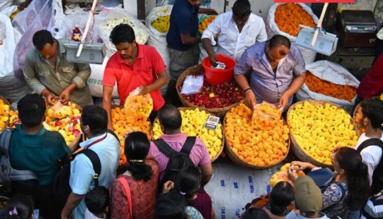 दसऱ्यानिमित्त सजले दादरचे फुलमार्केट, पहा फोटो
