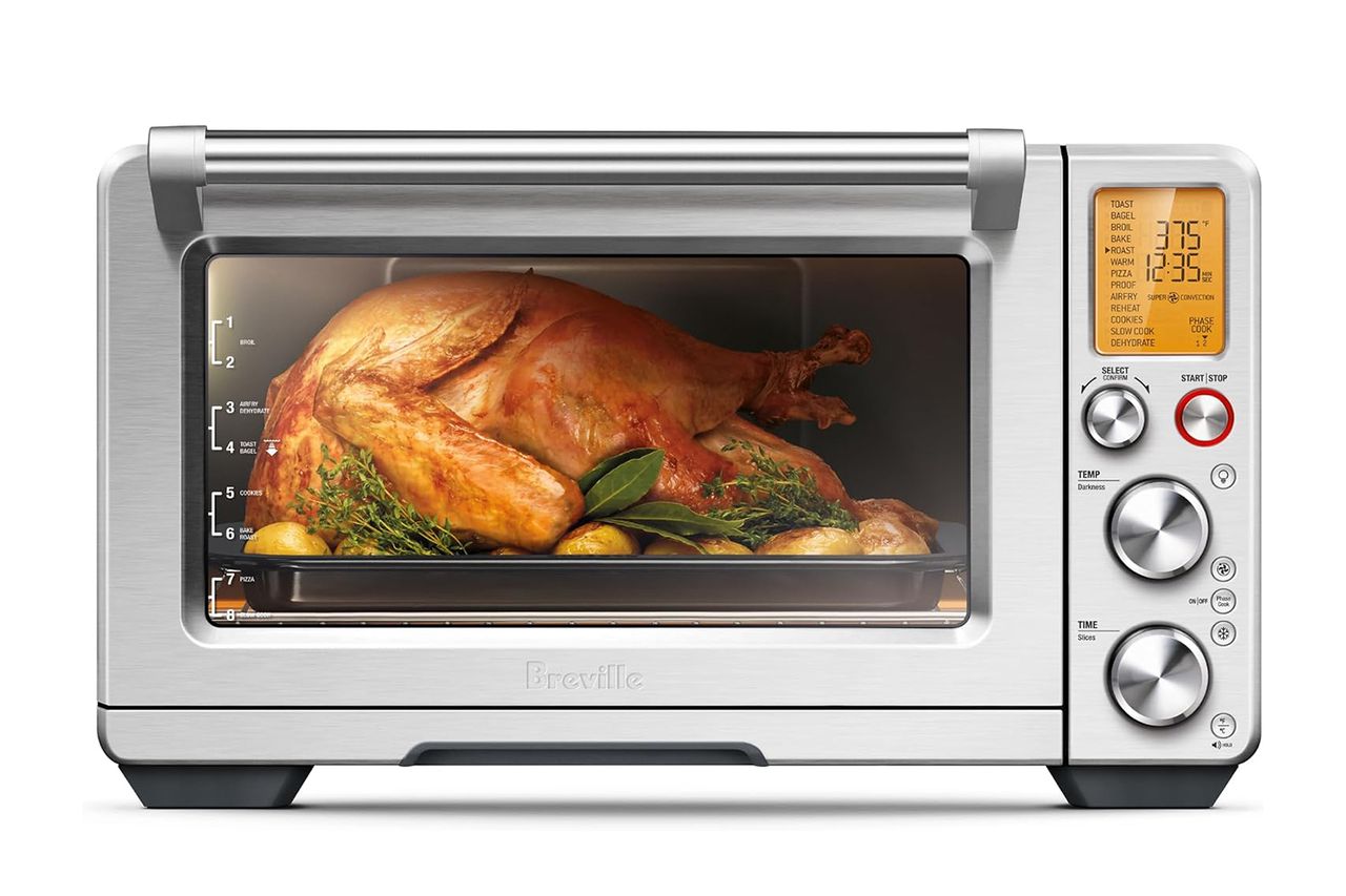 Breville BOV900BSS स्मार्ट ओव्हन एअर फ्रायर प्रो, ब्रश केलेले स्टेनलेस स्टील क्रेडिट: ऍमेझॉन